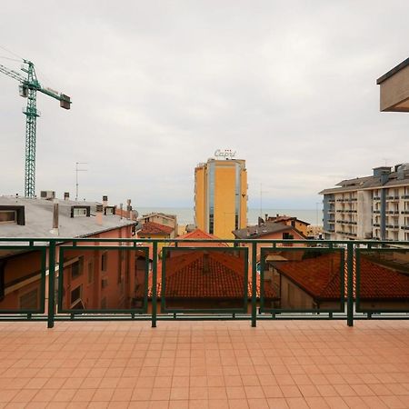 Magica Immobiliare - Villa Mimosa 11 Lido di Jesolo Bagian luar foto