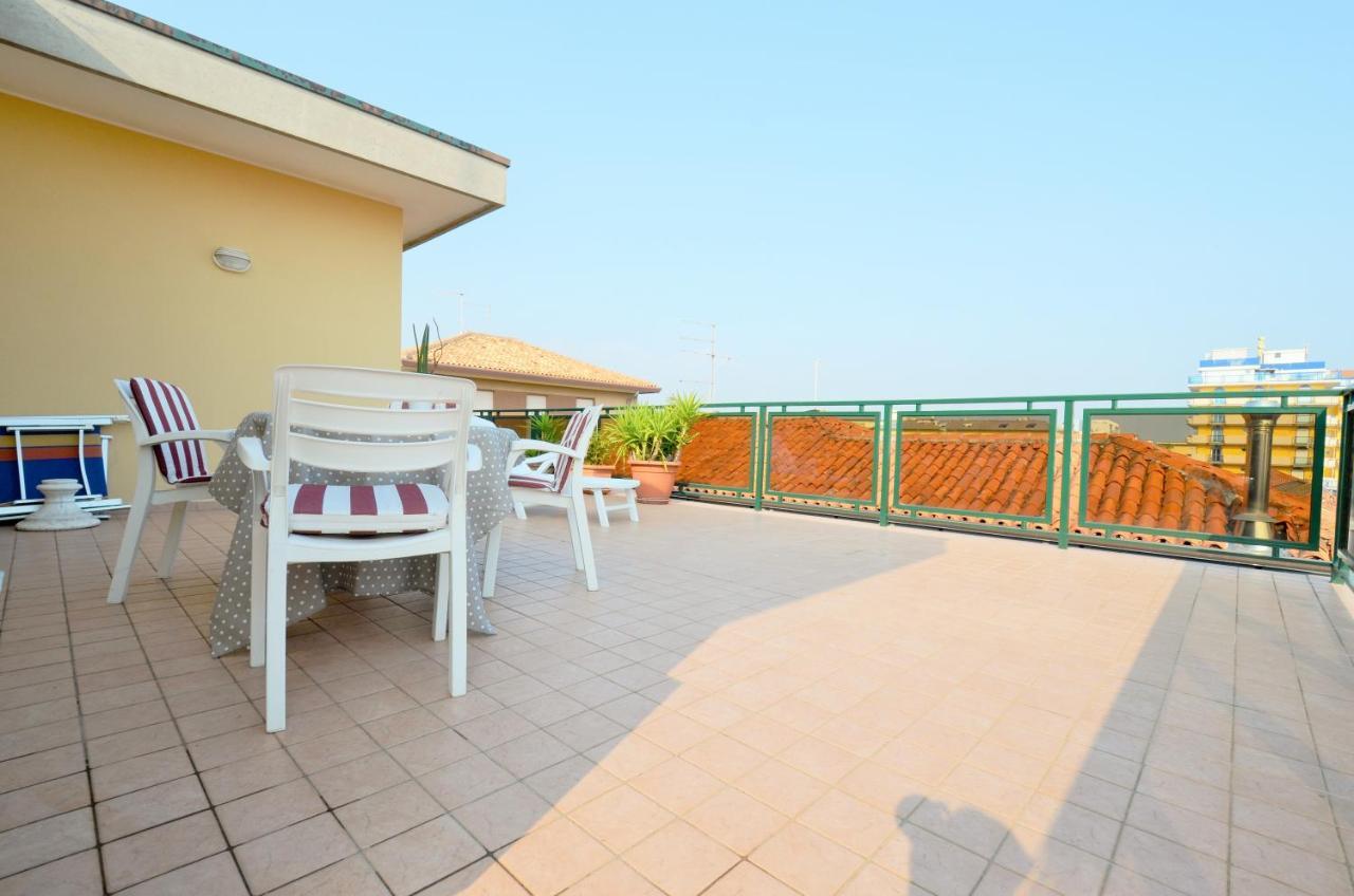 Magica Immobiliare - Villa Mimosa 11 Lido di Jesolo Bagian luar foto