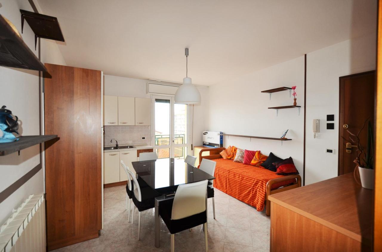 Magica Immobiliare - Villa Mimosa 11 Lido di Jesolo Bagian luar foto